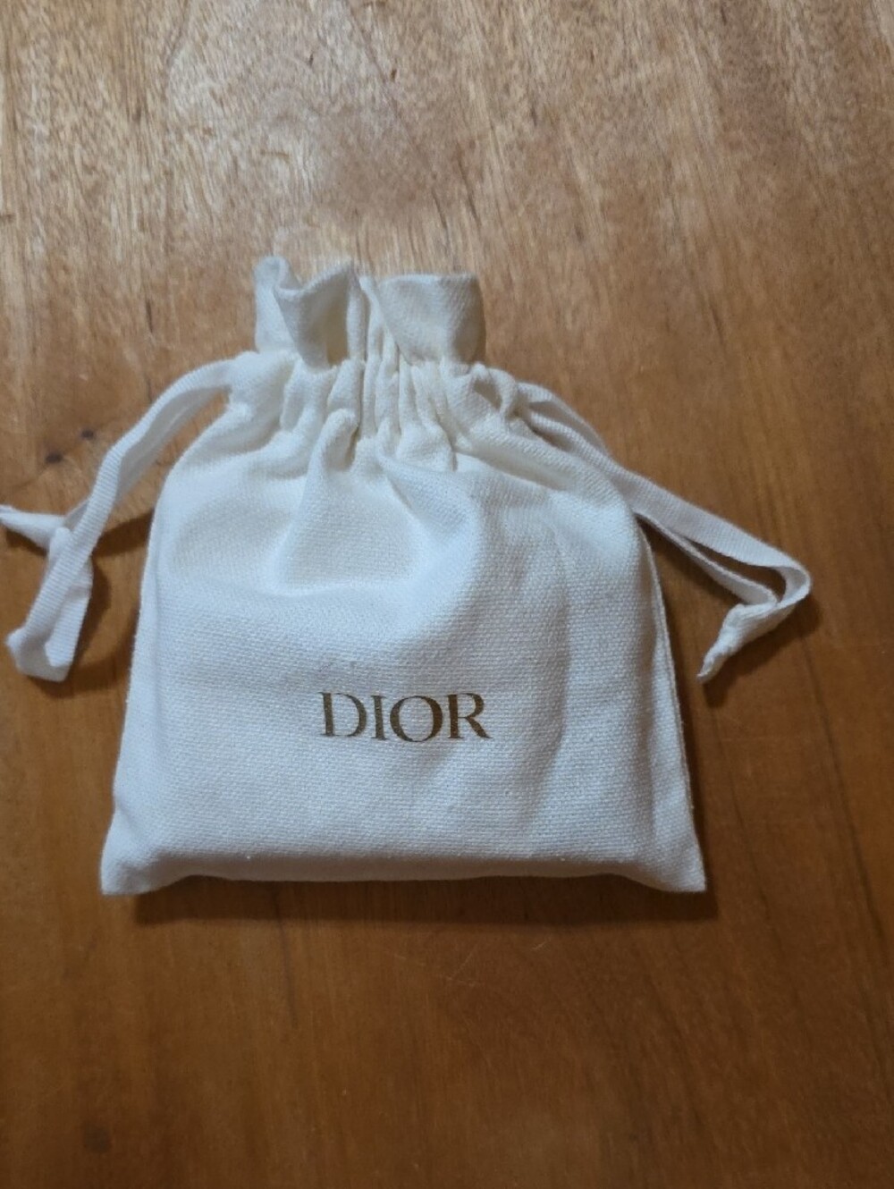 Dior Beauty GWP Black Cannage Dual Sided Compact Mirror, Pouch & 100 Matte Mini - Picture 6 of 6